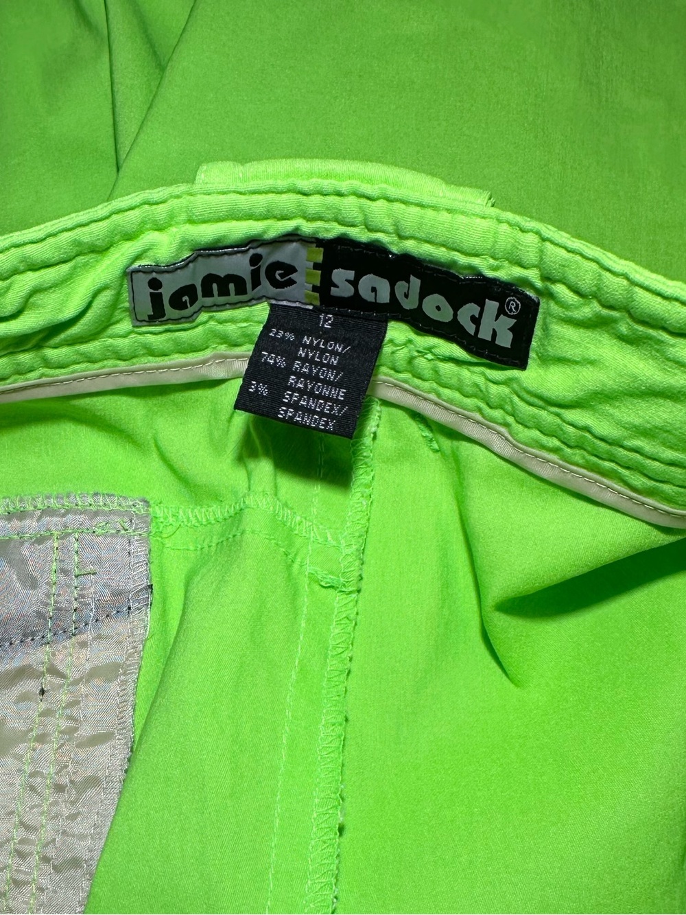 Jamie Sadock Bermuda style golf shorts - Picture 3 of 6